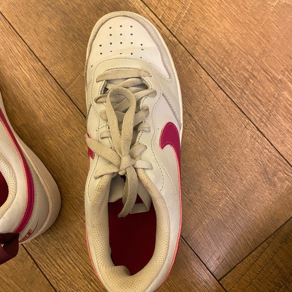 Nike Pink Shoes - Worn Twice! - Picture 4 of 7